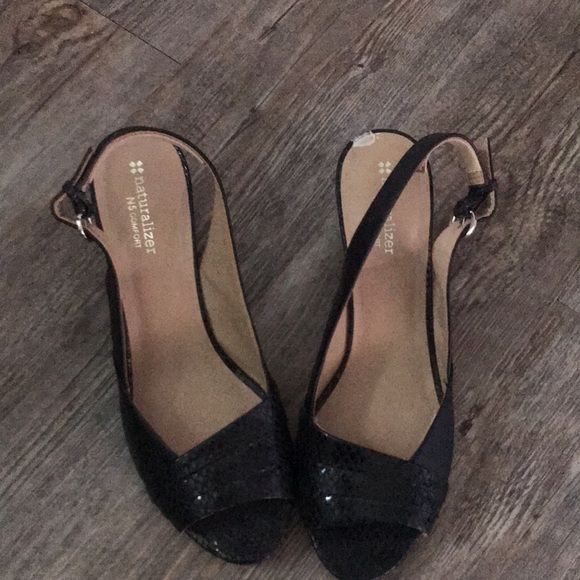 Black Naturalizer N5 comfort heels - Picture 6 of 7